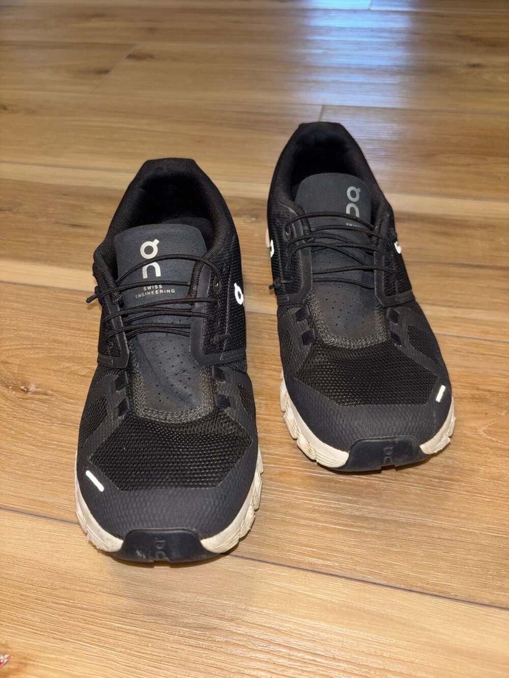On Running Cloud 5 All-Black Performance Running Shoes